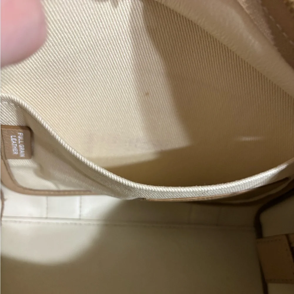 Marc Jacobs The Tote Bag- tan color and small size EUC - Picture 9 of 10